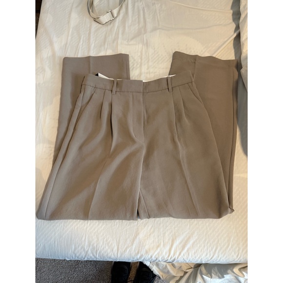 Aritzia Classic Beige Women's Trousers - Picture 2 of 5